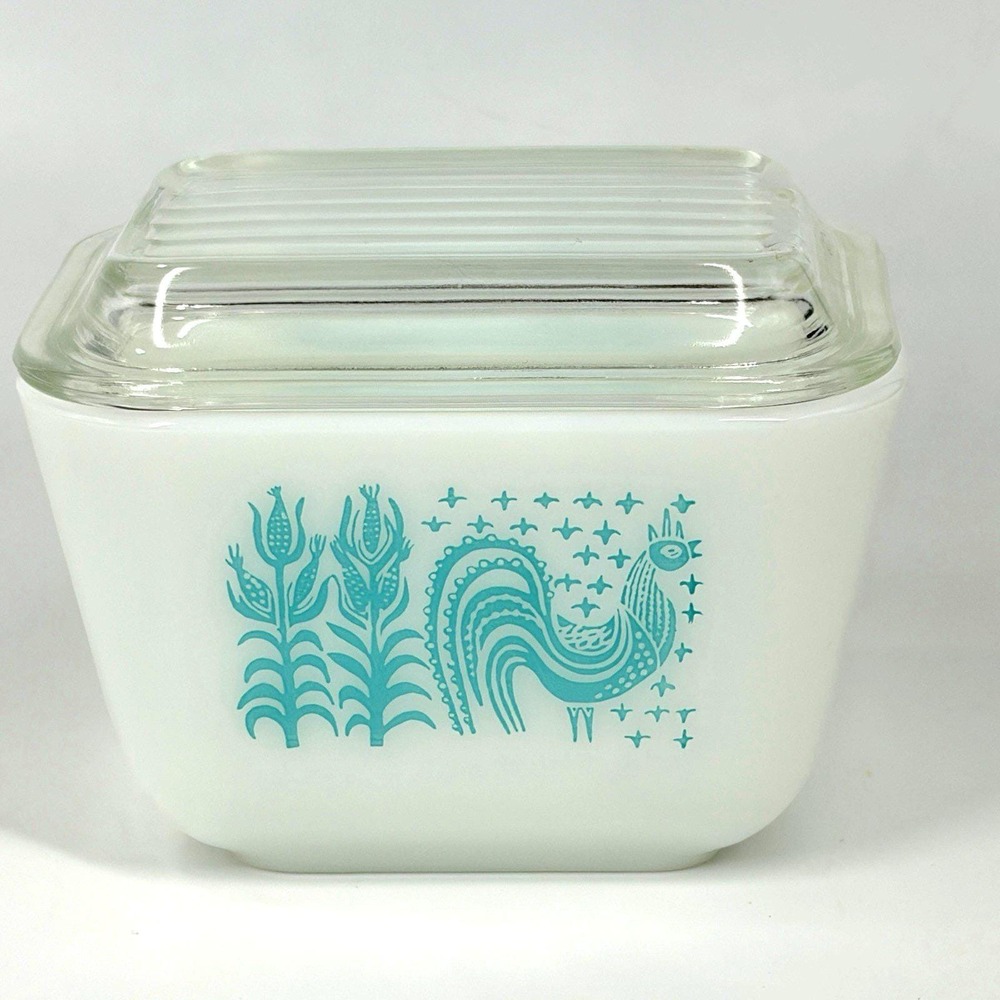 Vintage Pyrex Amish Butterprint  Refrigerator Dish 501B w/ Lid  1 1/2 Cups